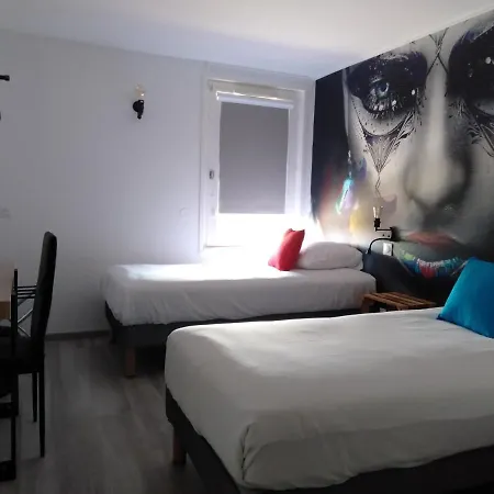 Urban Style Arl Hotel 3*